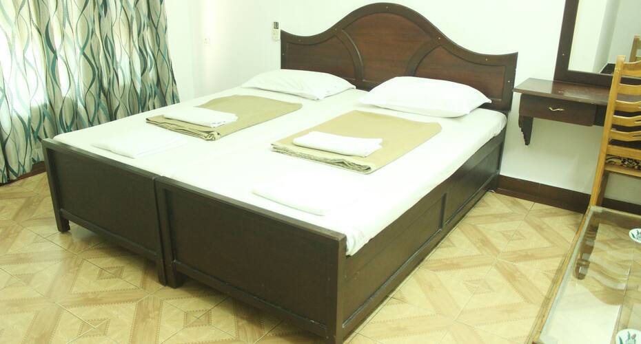 Hotel AJ Residency, Kochi 5